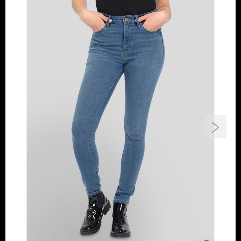 Skinny jeans